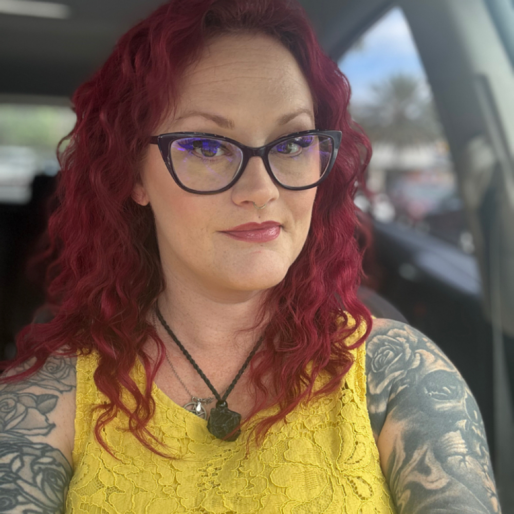 Stephanie Reihl at HONEY&DAGGER SALON in Palm Bay, FL