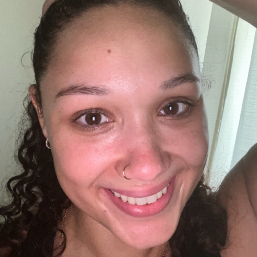Elizeth Rijos at Elite Beauty Bar in Middlebury, CT