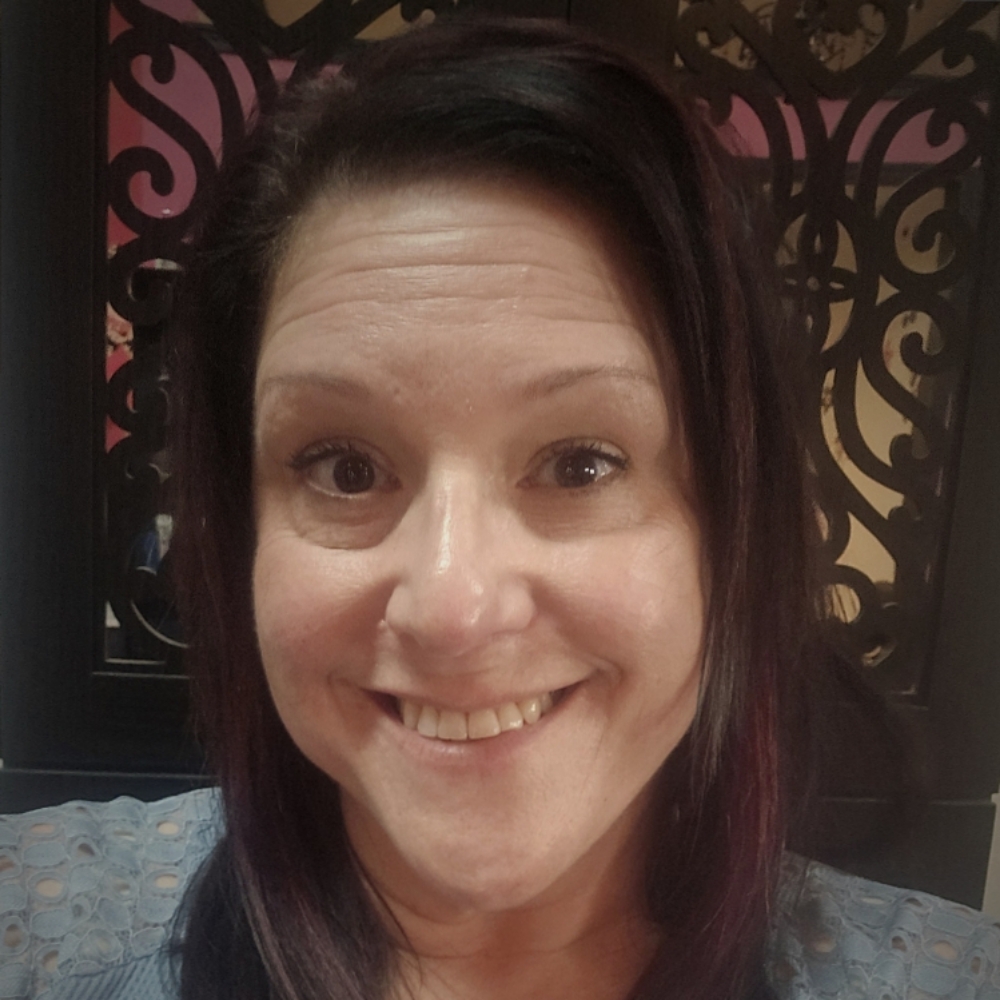 Wendy Piro at BloomingNails in Crown Point, IN