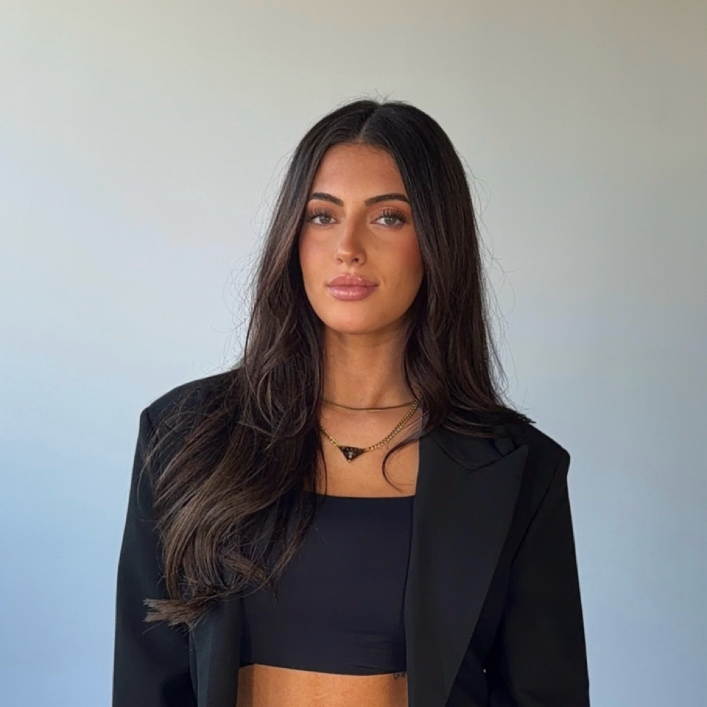Sierra Samsoe at Maven & Mane Salon in appointment will be held, FL