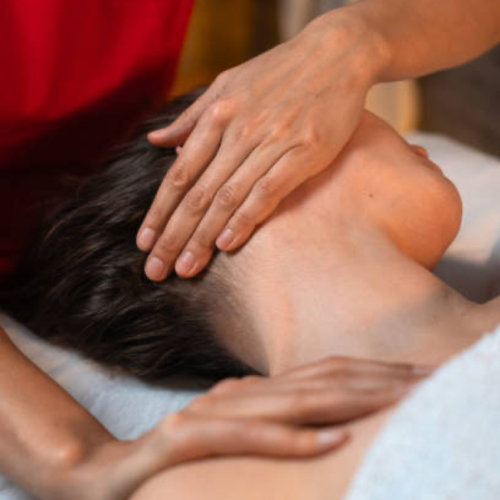 Female Lisa Nina at Lux Beauty Spa in Los Angeles, CA