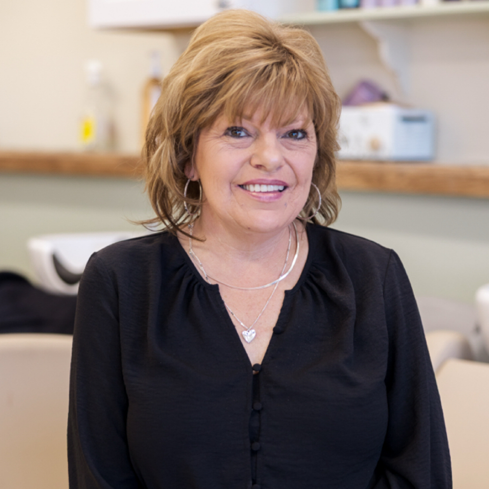 Dee Hall