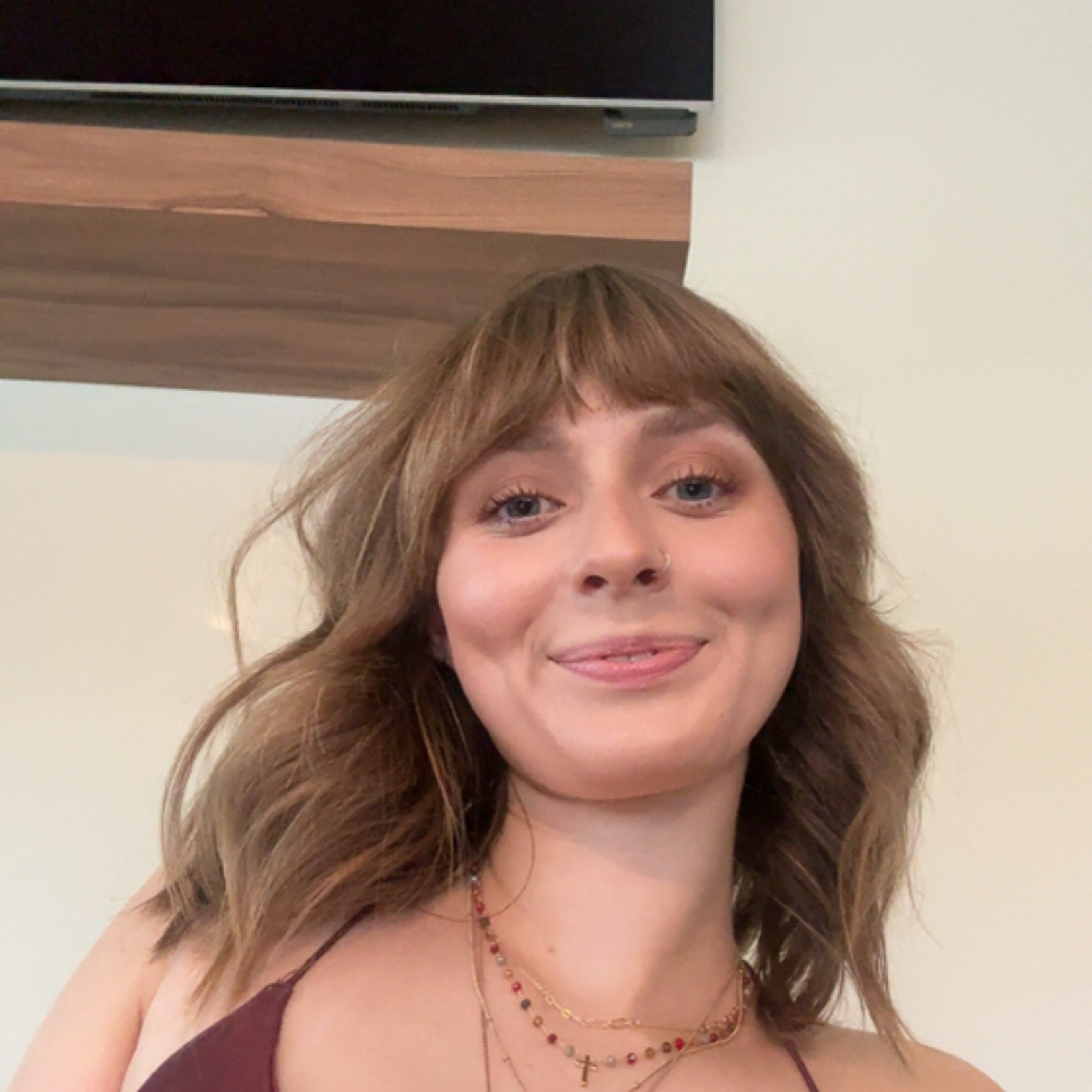 Violet Thompson