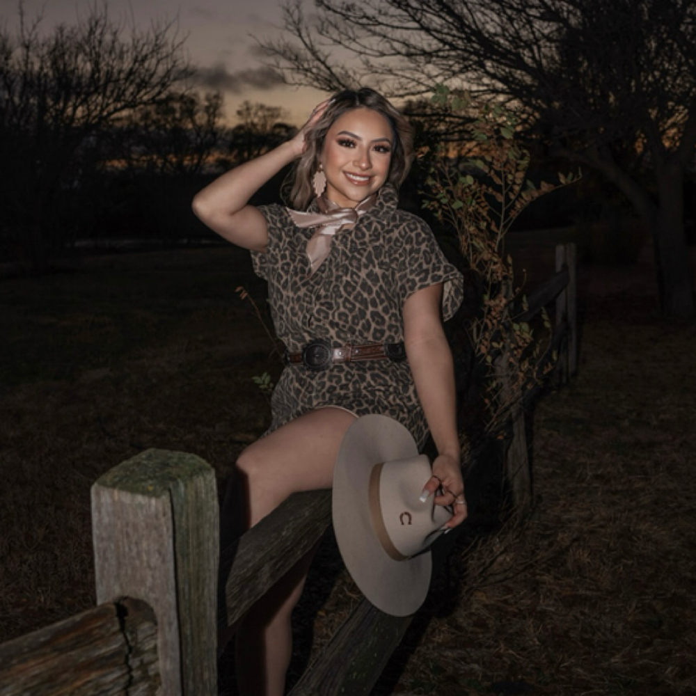 Jocelyn Ramirez at Glamour Salon in Garden City, KS