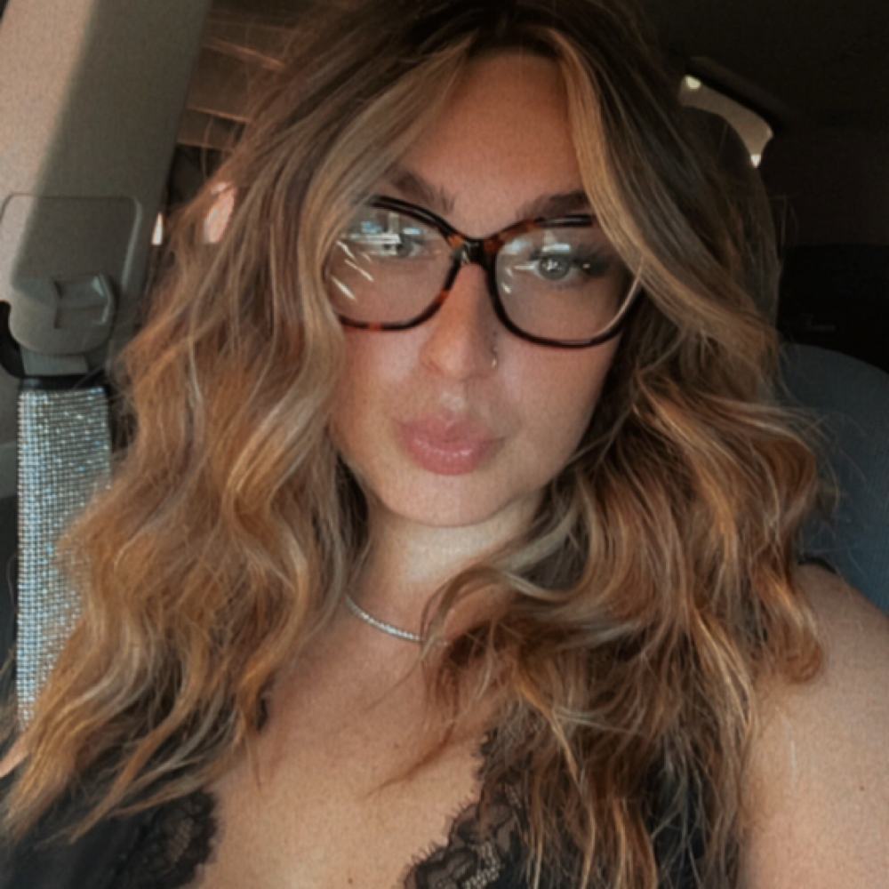 Alaura Cline at Salon Niche in Knoxville, TN