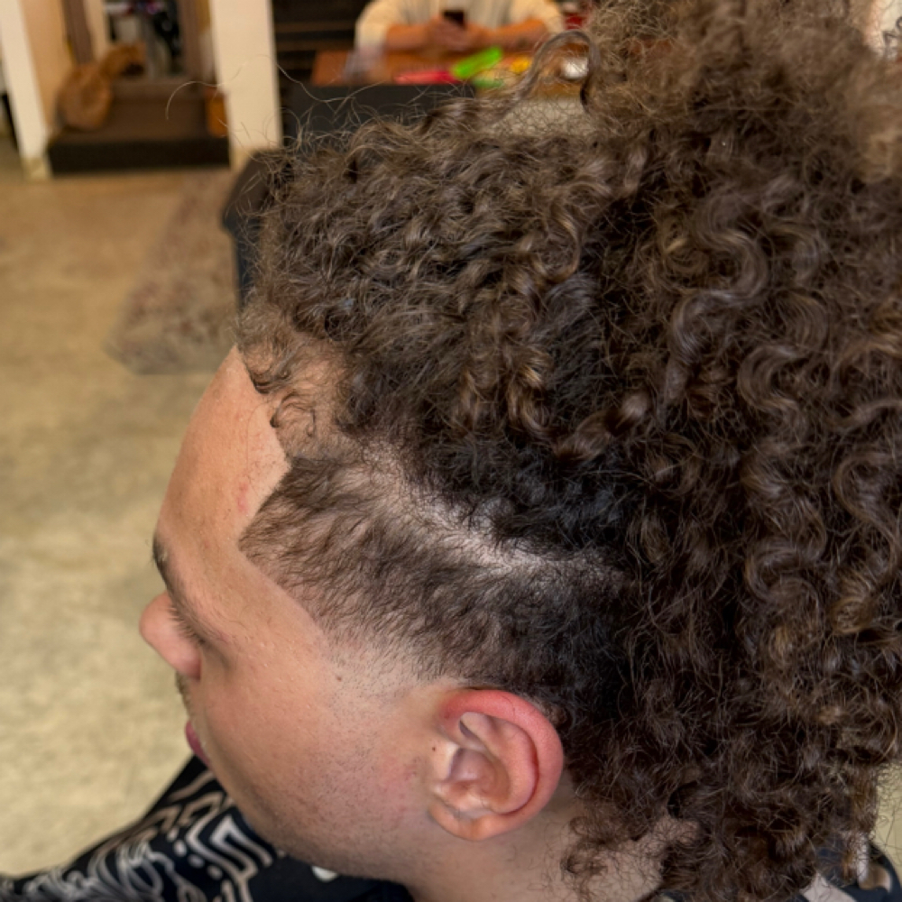 Owner Nicholas Strickland FADE GOD at Cut Kraze Barbershop Pickerington in Pickerington, OH