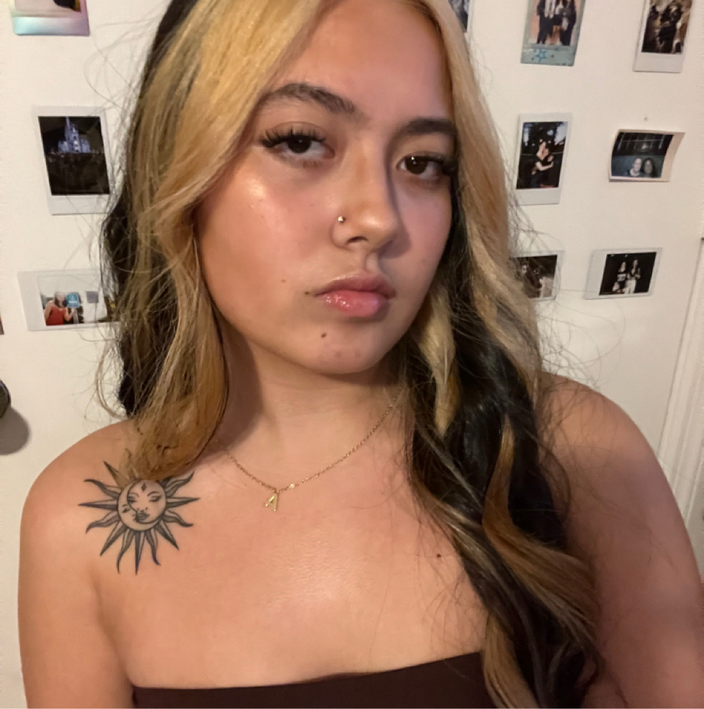 Rylie Marlow-Price at HONEY&DAGGER SALON in Palm Bay, FL