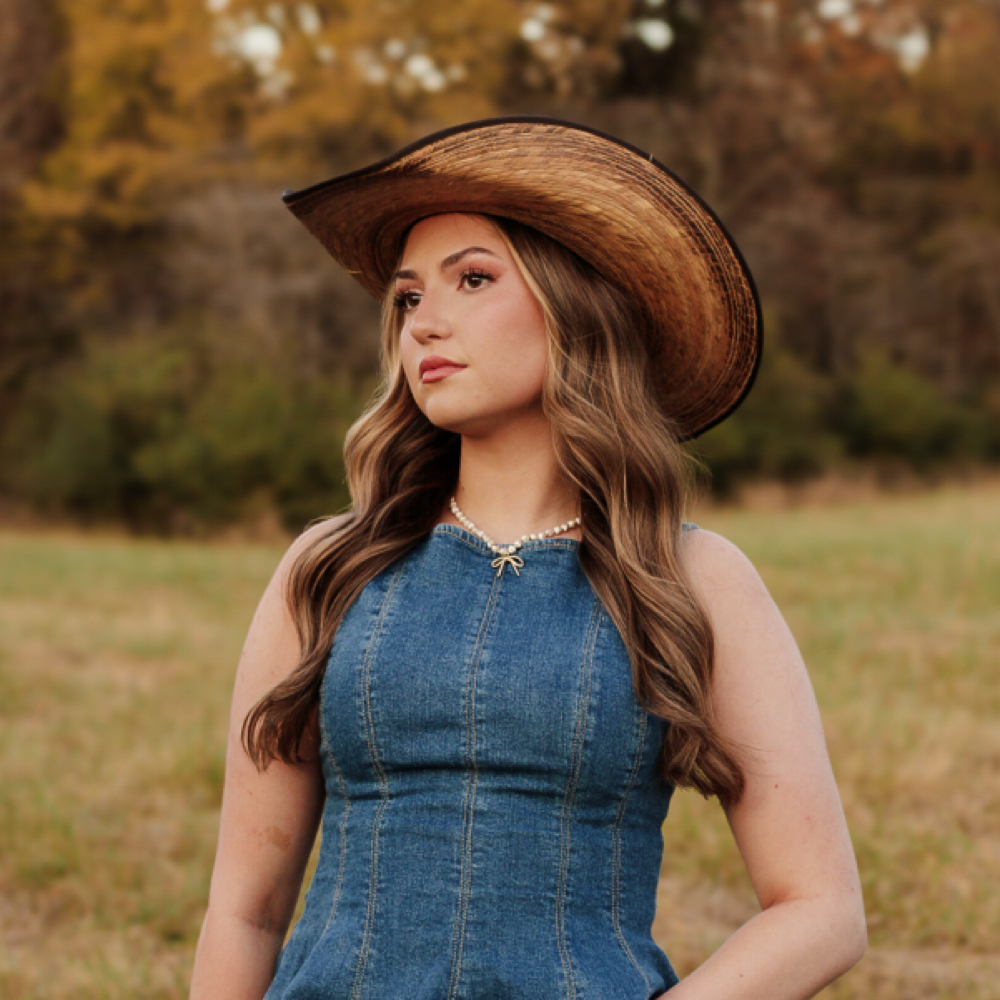Brianna Baggs at Magnolia Maiden Salon & Aesthetics in Elkins, AR
