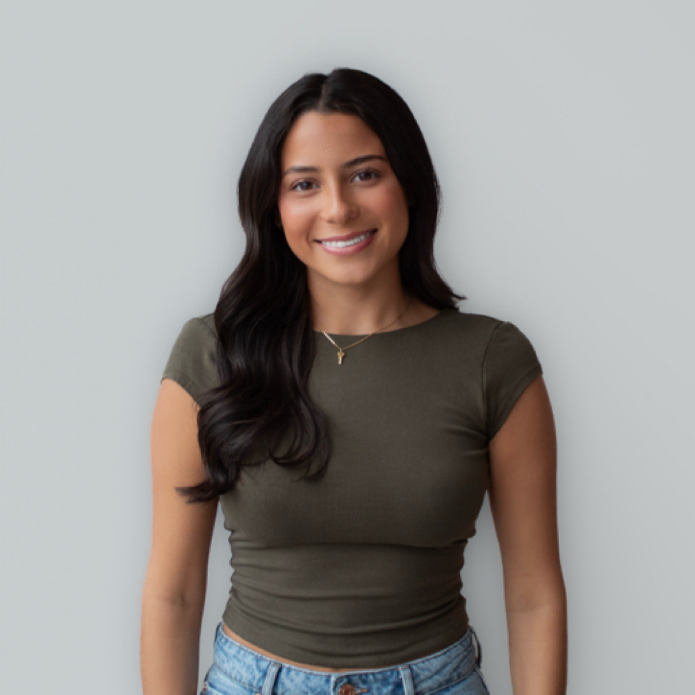 Jimena Mendoza at SUMMERGOLD in Munster, IN