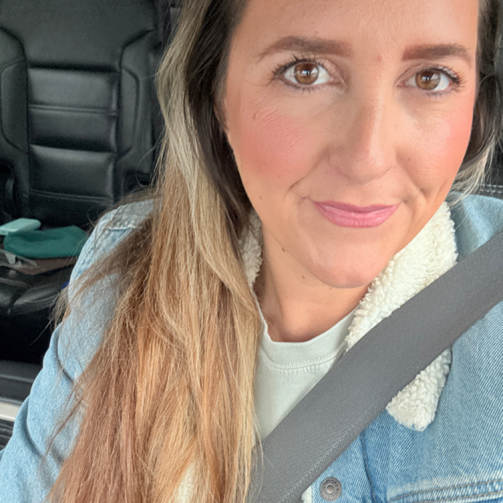 Amy Castaniero at The Loft Salon in George West, TX