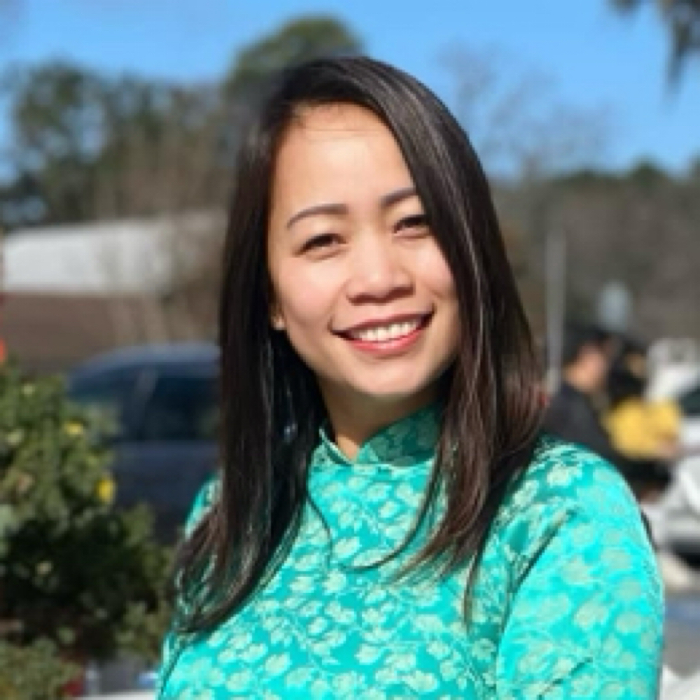 Tram Dumser at Oui Nail Salon in Savannah, GA