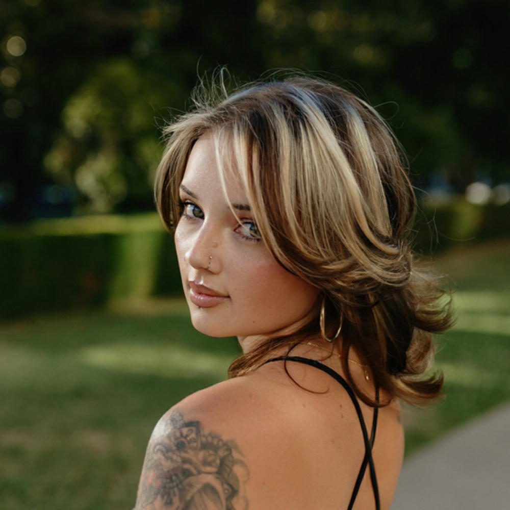 Gennavie Radice at Mane Aura in Sacramento, CA