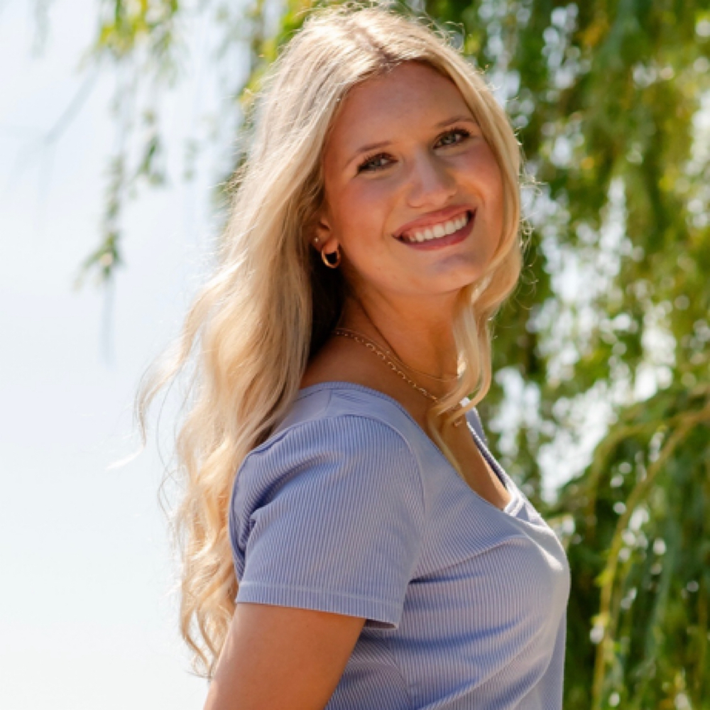 Elise Wintersteller at Divine Beauty Lounge in Poland, OH