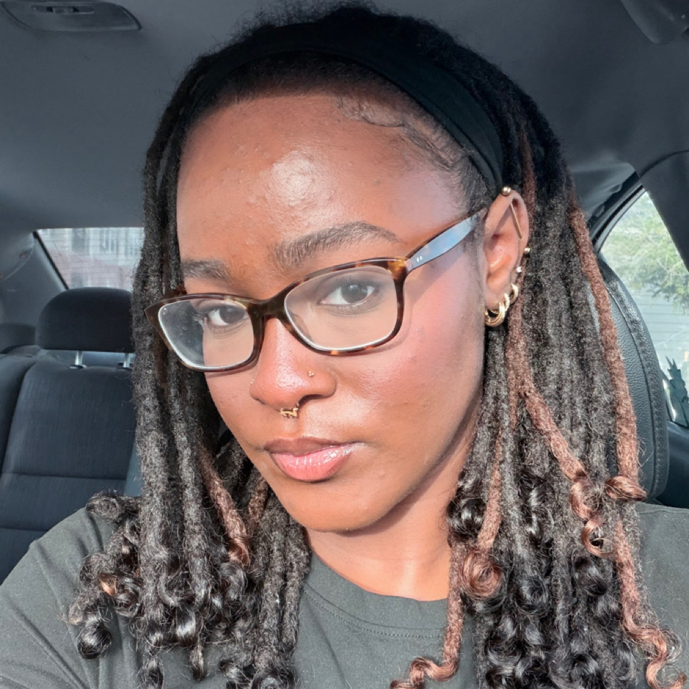 Cassidy Mensah at Locs of Xpression in Pearland, TX
