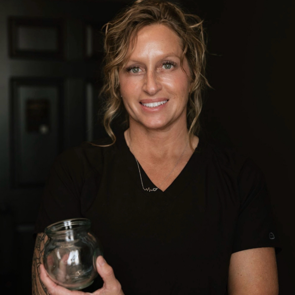 Misty Thomas at The Refinery in Guntersville, AL