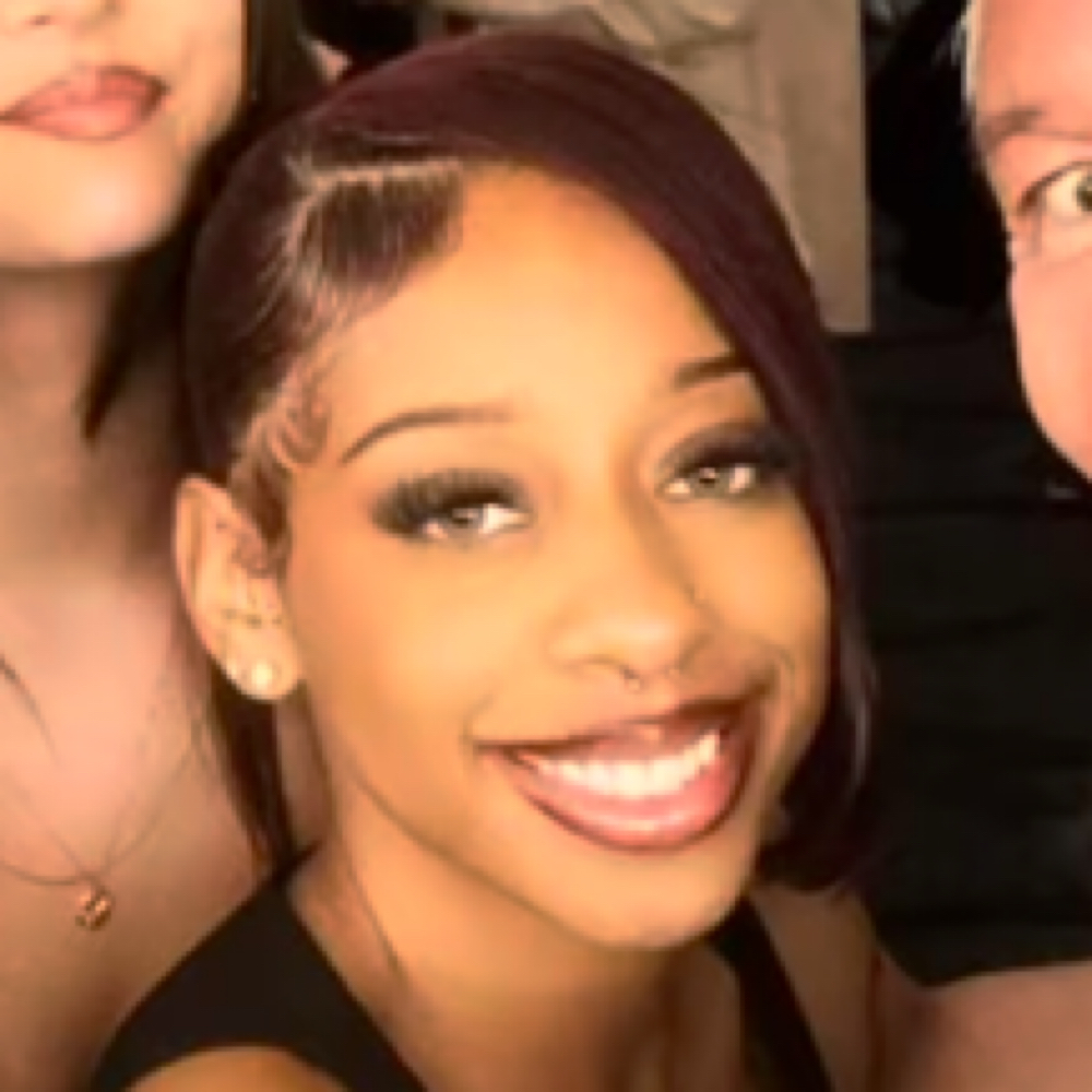 Akayla Cole at Salon Sistaz in Portland, OR