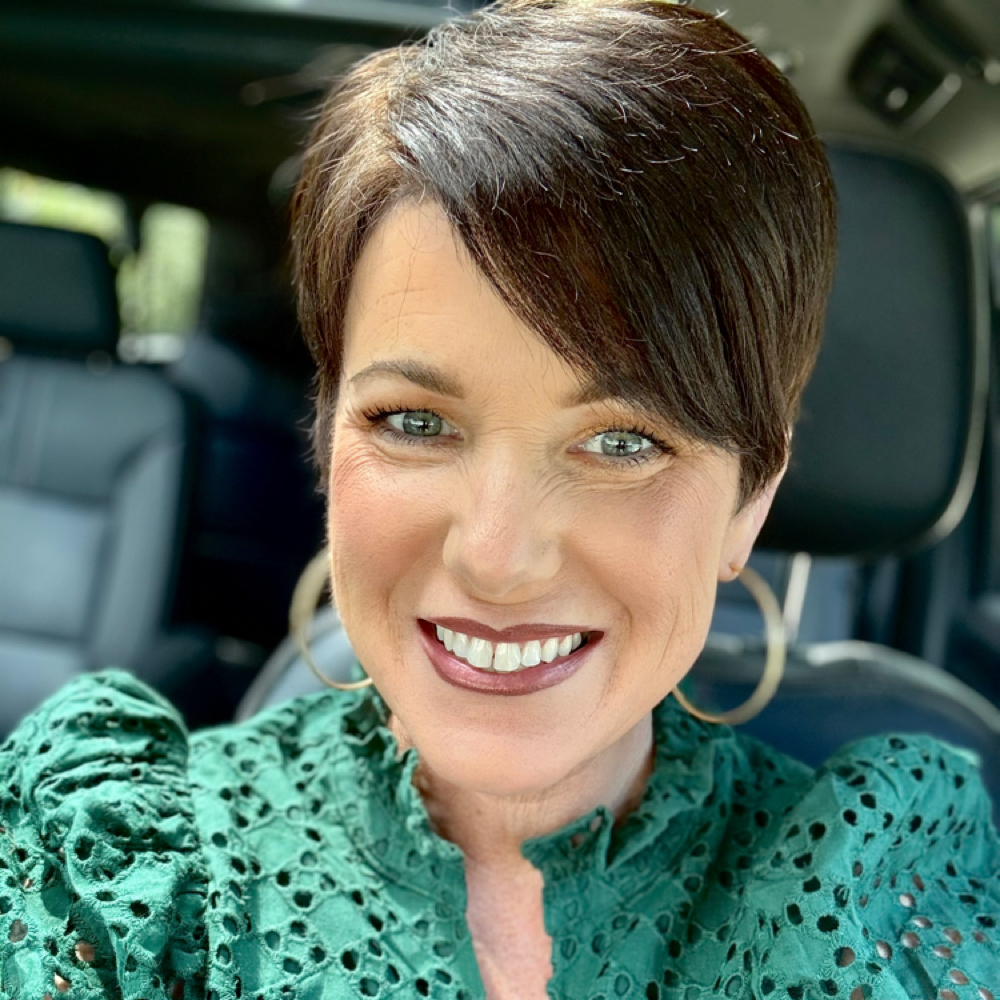 Mandi Varnadoe at Southern Honey Hair Studio in Vidalia, GA