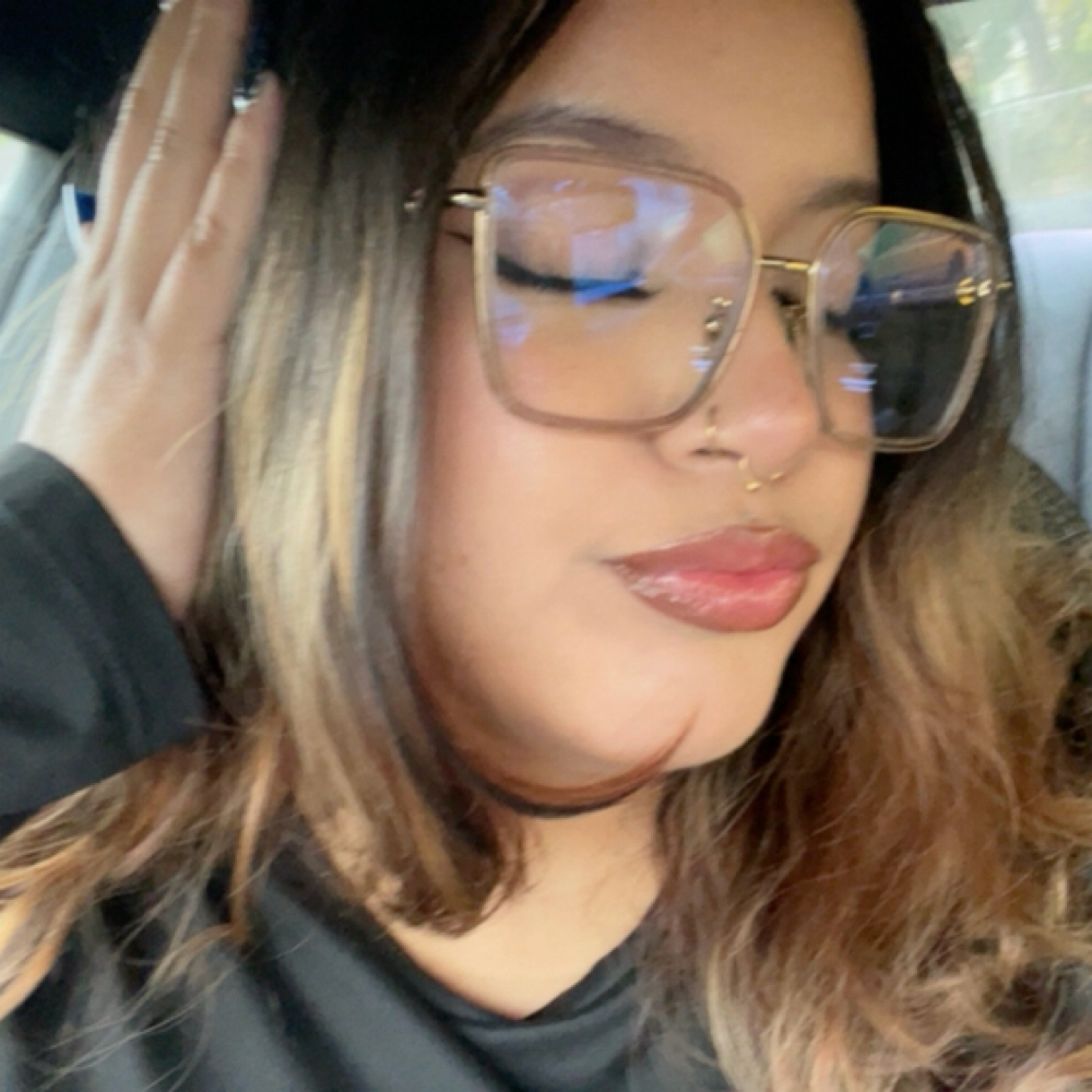 Ileanna Torres at Mariez Nail Studio in Sacramento, CA